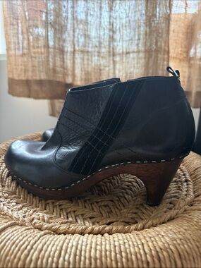Anthropology clogs. Black Leather Ankle Bootie with Wood-Style Heel. Size 9
